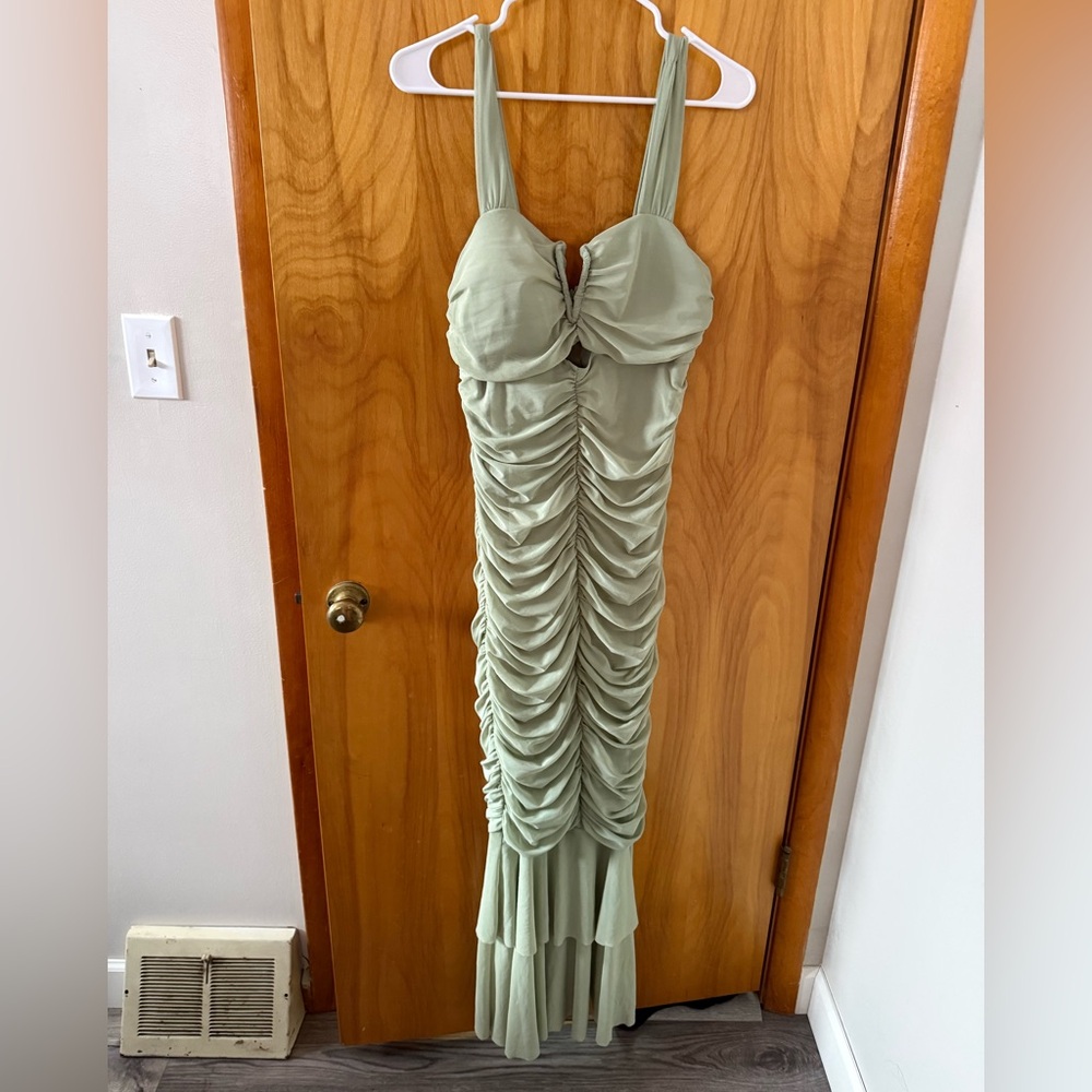 Chic Backless Ruched Dress in Sage